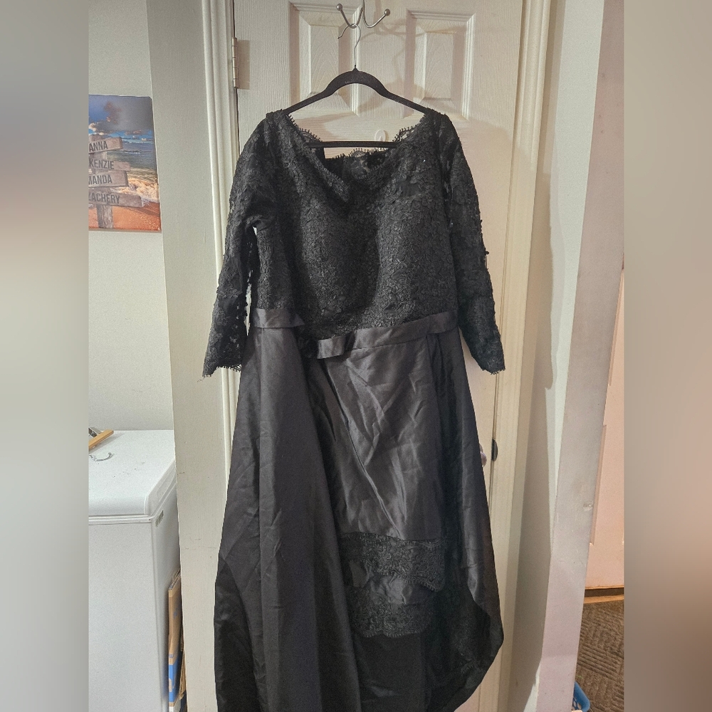 28w Hebeos Prom Dress Worn Once - Picture 5 of 13
